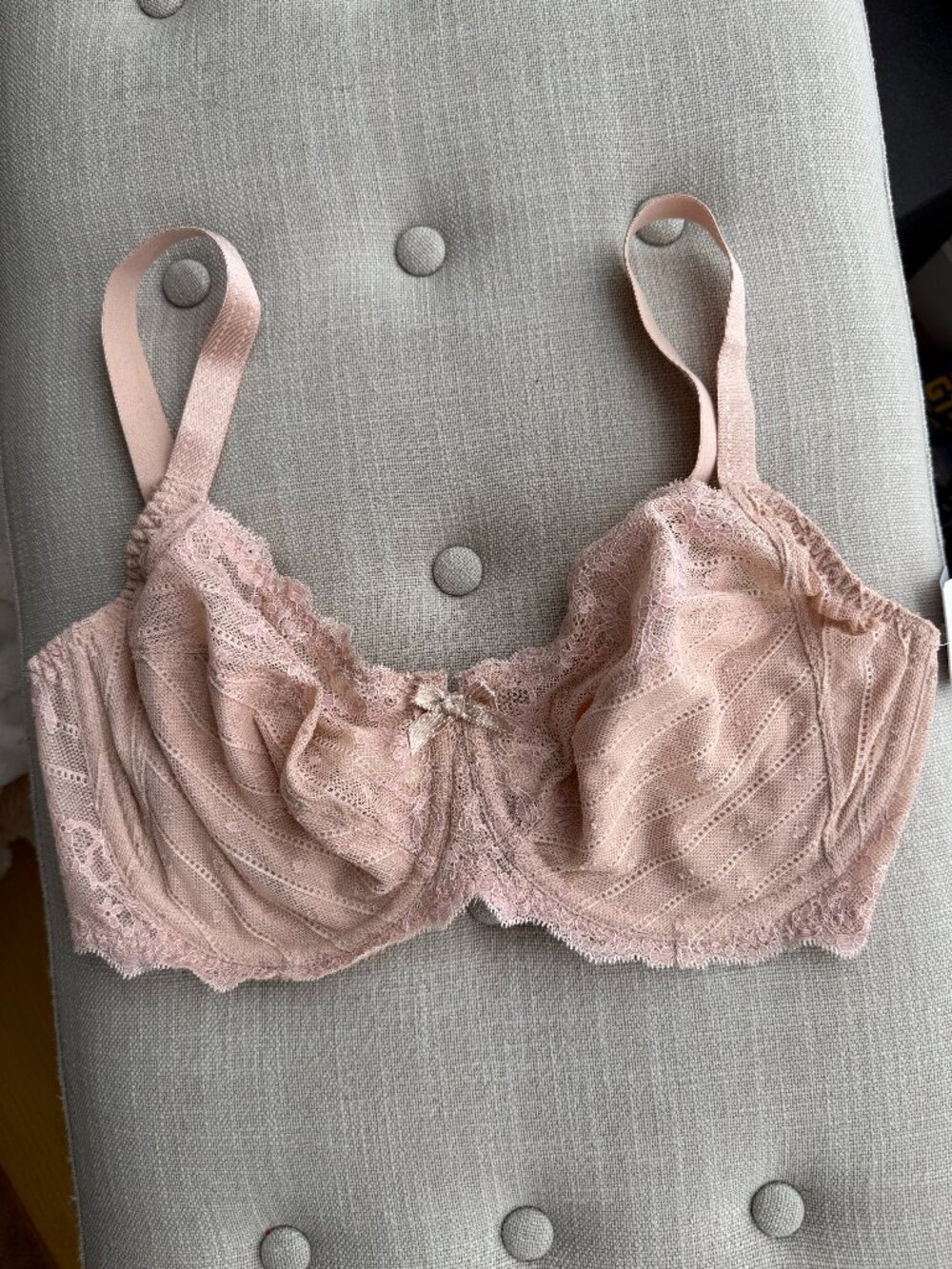 Chantelle Pink Lace Underwire Bra